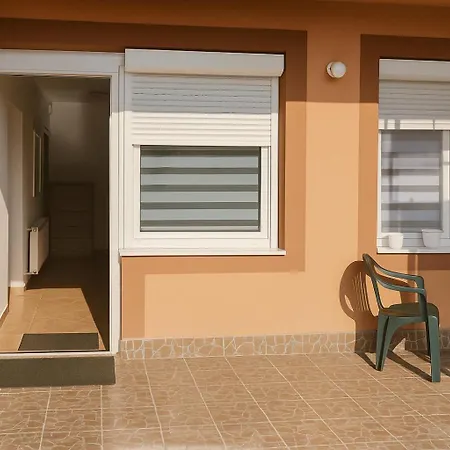 Family 2-rooms شقة